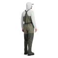 Wodery Simms Tributary Stockingfoot Basalt (model do 2025) – na sylwetce, z tyłu