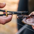 Kleszczyki do wyjmowania haczyków Loon Rogue Hook Removal Forceps 4.webp