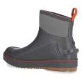 Kalosze Simms Challenger 7'' Deck Boot Slate – z boku, od strony pięty