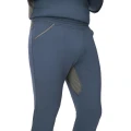 Kalesony termoaktywne Simms Strata 200 Bottom Selvedge – na modelu – z boku, kieszeń