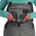 Wodery damskie Simms Women's Freestone Stockingfoot Slate – kieszeń na piersi i pas do brodzenia