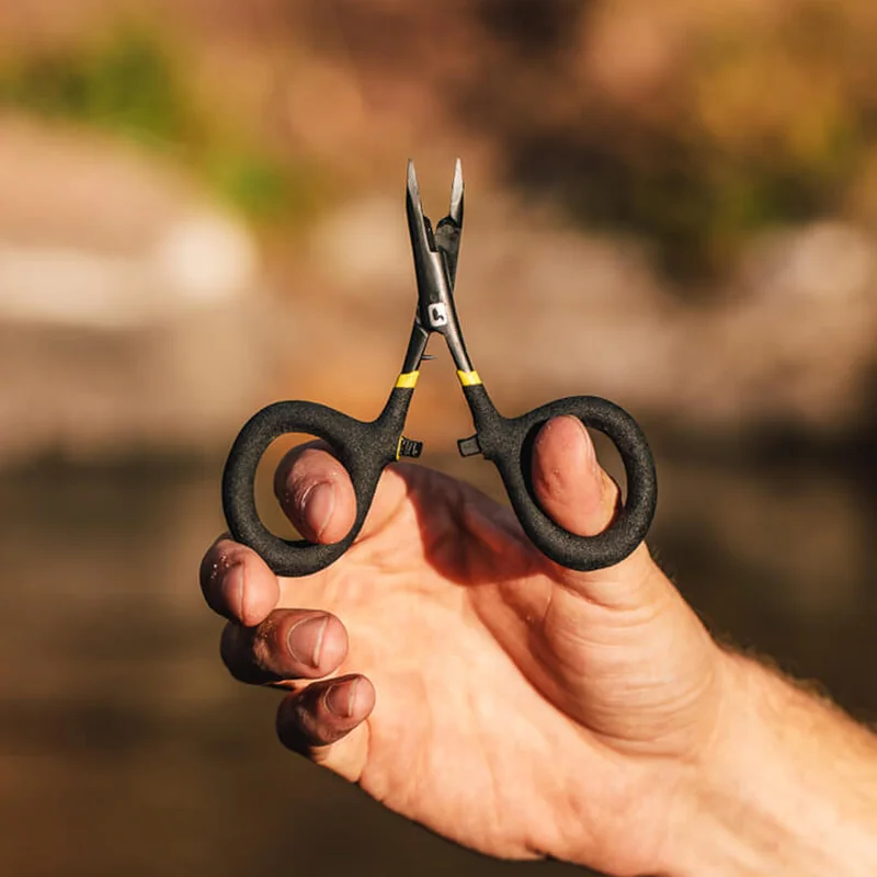 Kleszczyki z nożyczkami Loon Rogue Micro Forcep – Blokada rękojeści