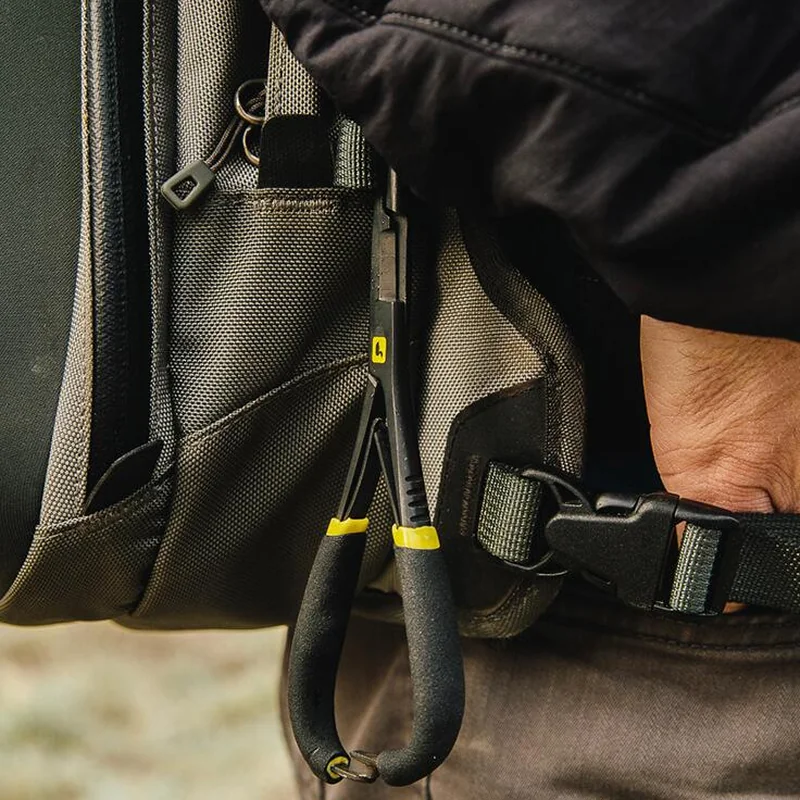 Kleszczyki z nożyczkami Loon Rogue Mitten Scissor Clamps – Matowe, czarne wykończenie