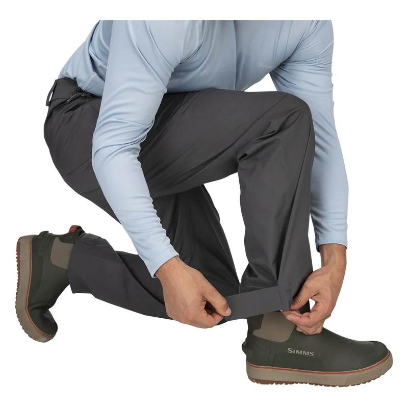 Spodnie przeciwdeszczowe Simms Waypoints Pant Slate – regulowany dół nogawki