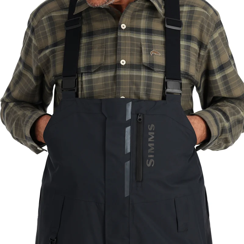 Spodnie ocieplane Simms Challenger Insulated Bib Black – kieszenie na dłonie na piersi