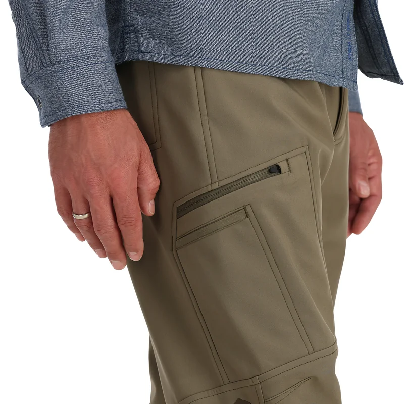 Spodnie softshell Simms Rogue Pant Dark Stone – kieszeń na udzie
