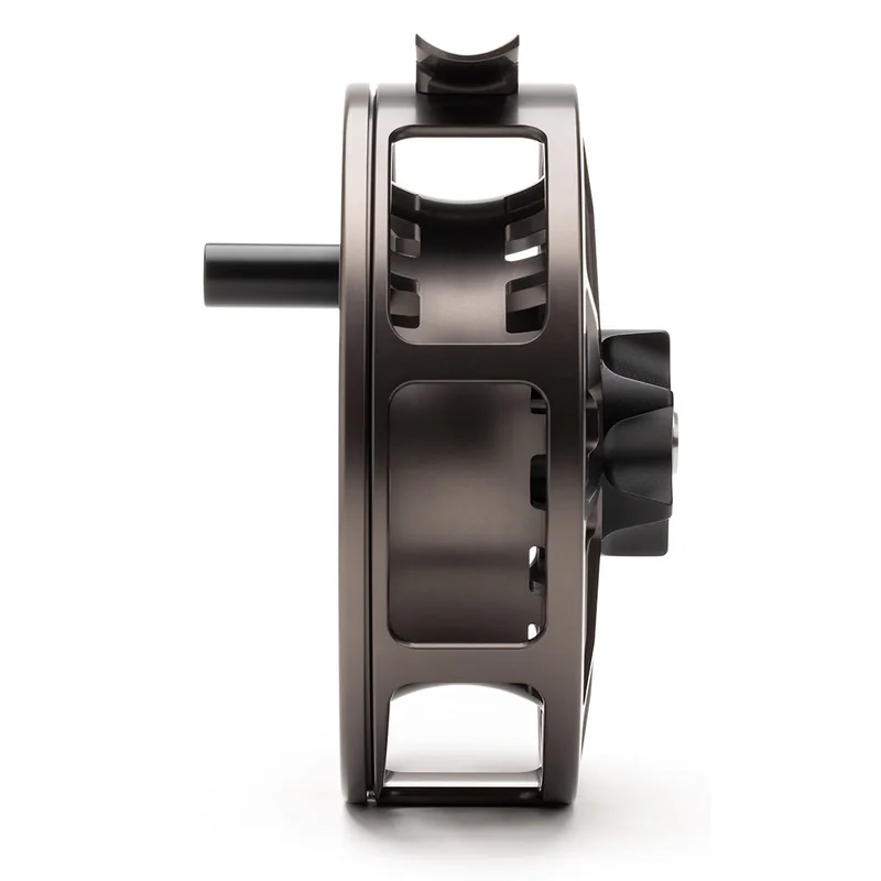Kołowrotek muchowy Lamson Guru E-Series – pełna rama z boku